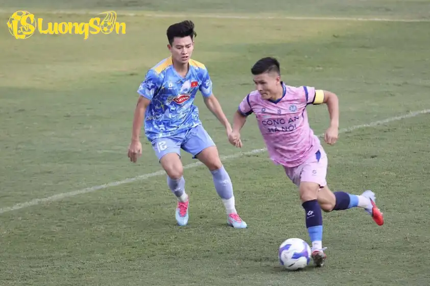 Trận đấu giao hữu quý giá với cả ĐT Việt Nam và CLB CAHN Trận đấu giao hữu quý giá với cả ĐT Việt Nam và CLB CAHN
