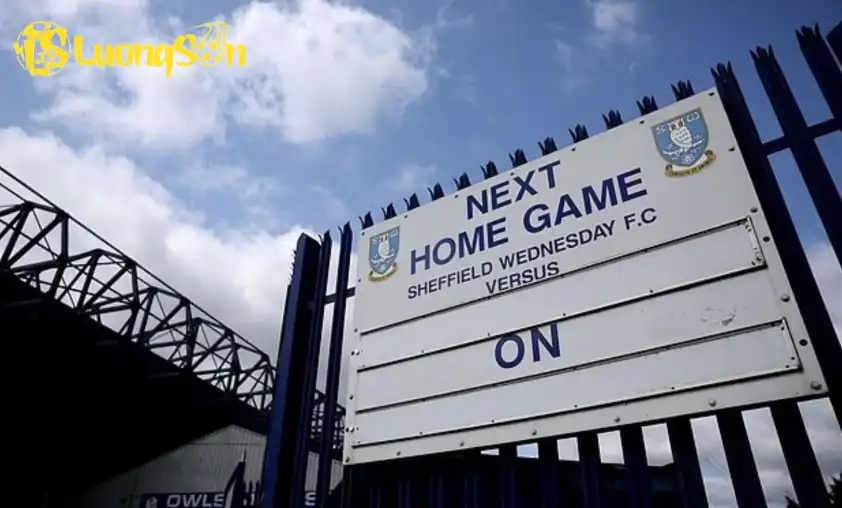 CLB đang chịu 5 lệnh cấm chuyển nhượng và không thể bổ sung cầu thủ mới CLB đang chịu 5 lệnh cấm chuyển nhượng và không thể bổ sung cầu thủ mới