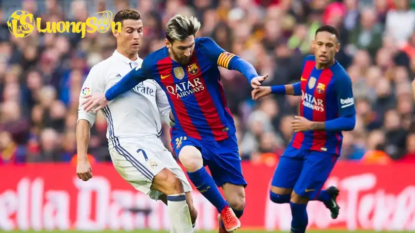 Messi có phần nhỉnh hơn Ronaldo về các thông số quan trọng (ảnh: Marca). Messi có phần nhỉnh hơn Ronaldo về các thông số quan trọng