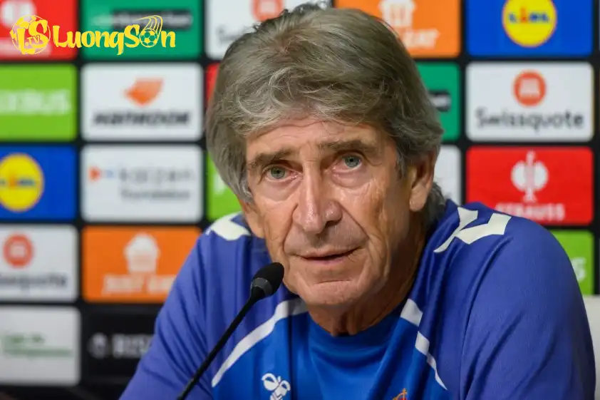 HLV của Betis muốn bóng đá sôi động và tốc độ hơn. HLV của Betis muốn bóng đá sôi động và tốc độ hơn.