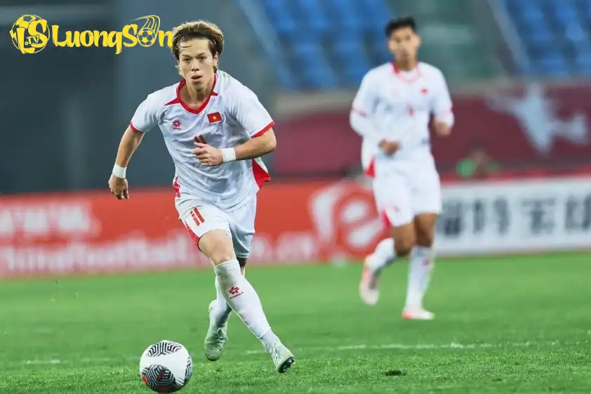 Viktor Lê chắc chắn bỏ lỡ trận U23 Việt Nam vs U23 Trung Quốc Viktor Lê chắc chắn bỏ lỡ trận U23 Việt Nam vs U23 Trung Quốc
